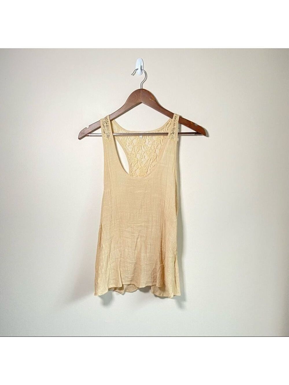 C'est Toi Cream Rayon Lace Back Racerback Blouse Small
